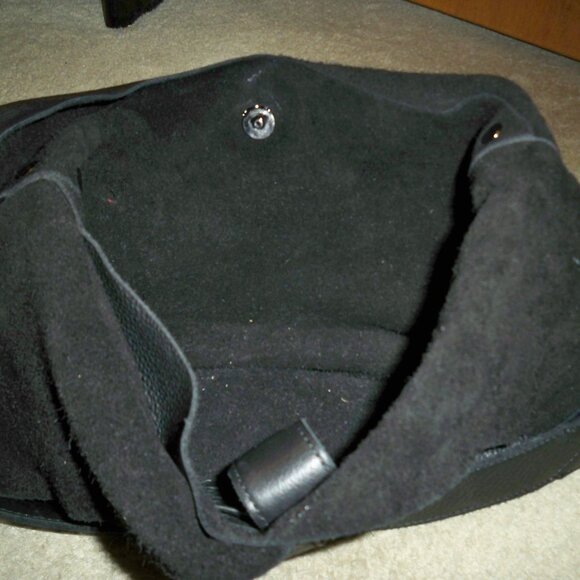Hammitt Tom Black Pebbled Leather Handbag with Gunmetal Hardware $525, EUC!! - Picture 4 of 4